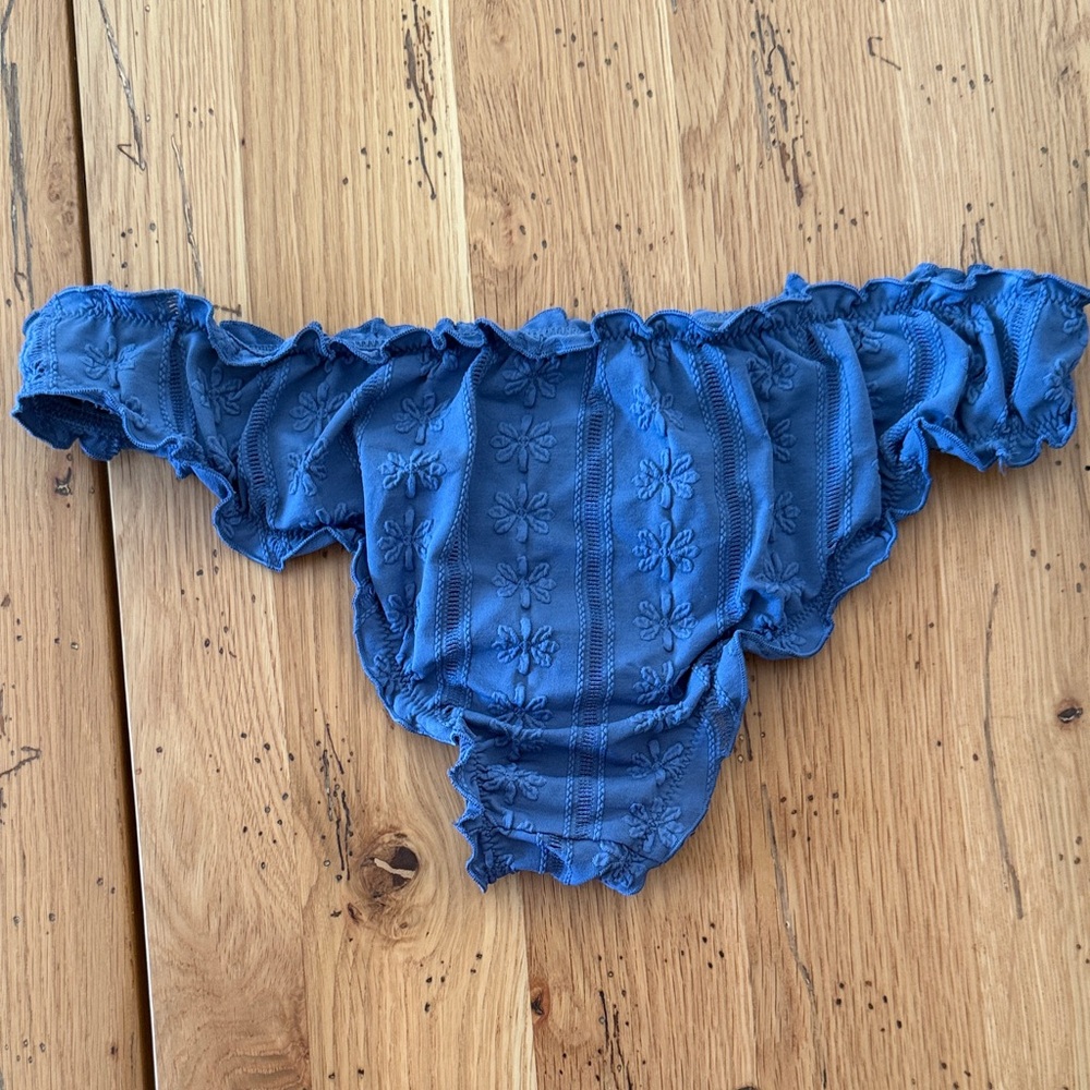 Aerie Eyelet Cheeky Bikini Bottom